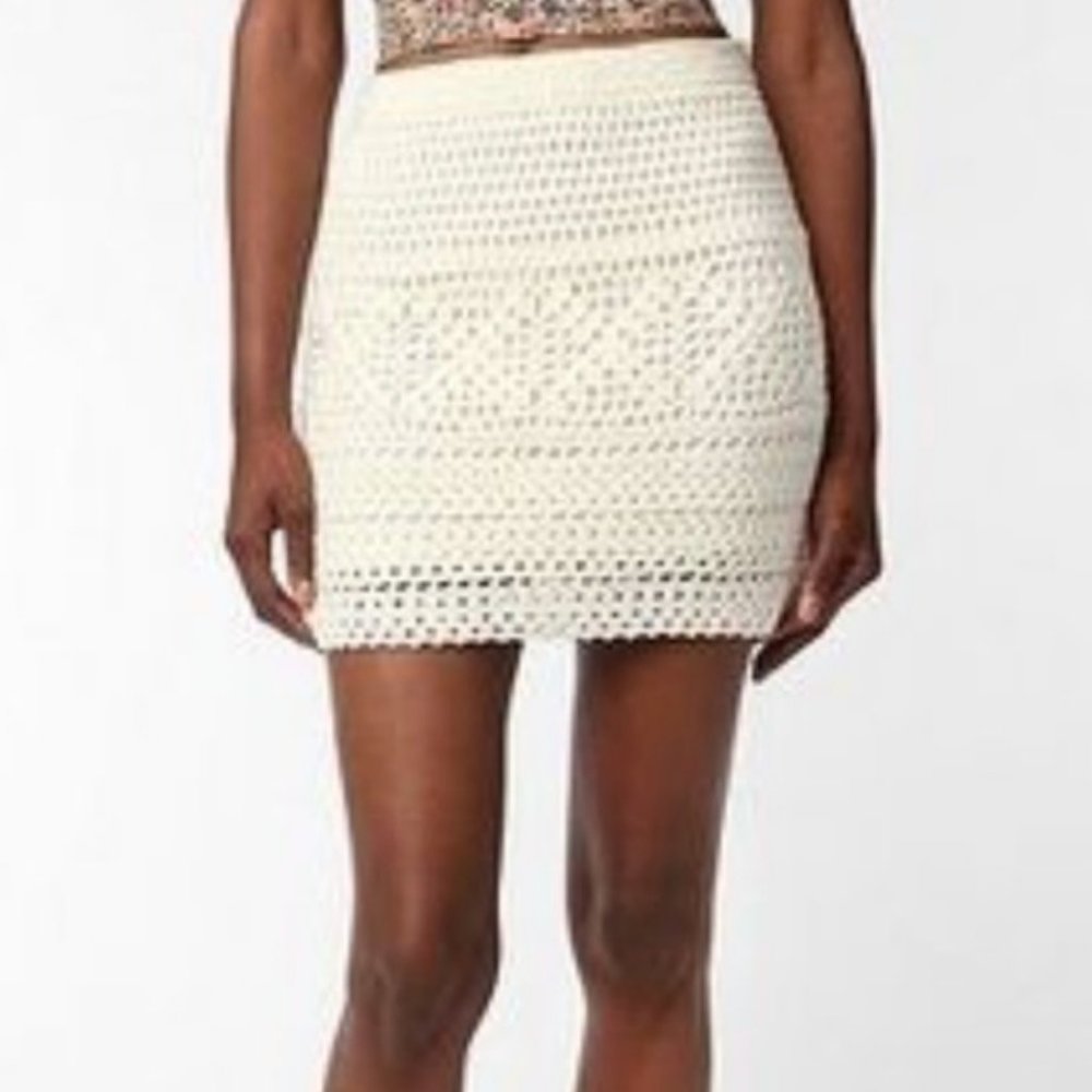 PINS AND NEEDLES U/O CROCHET CREAM SKIRT